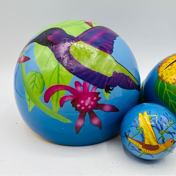 Nesting Wooden Spheres. 22.5”-4” circumference. Hummingbirds & Fuchsias - Picture 2 of 6